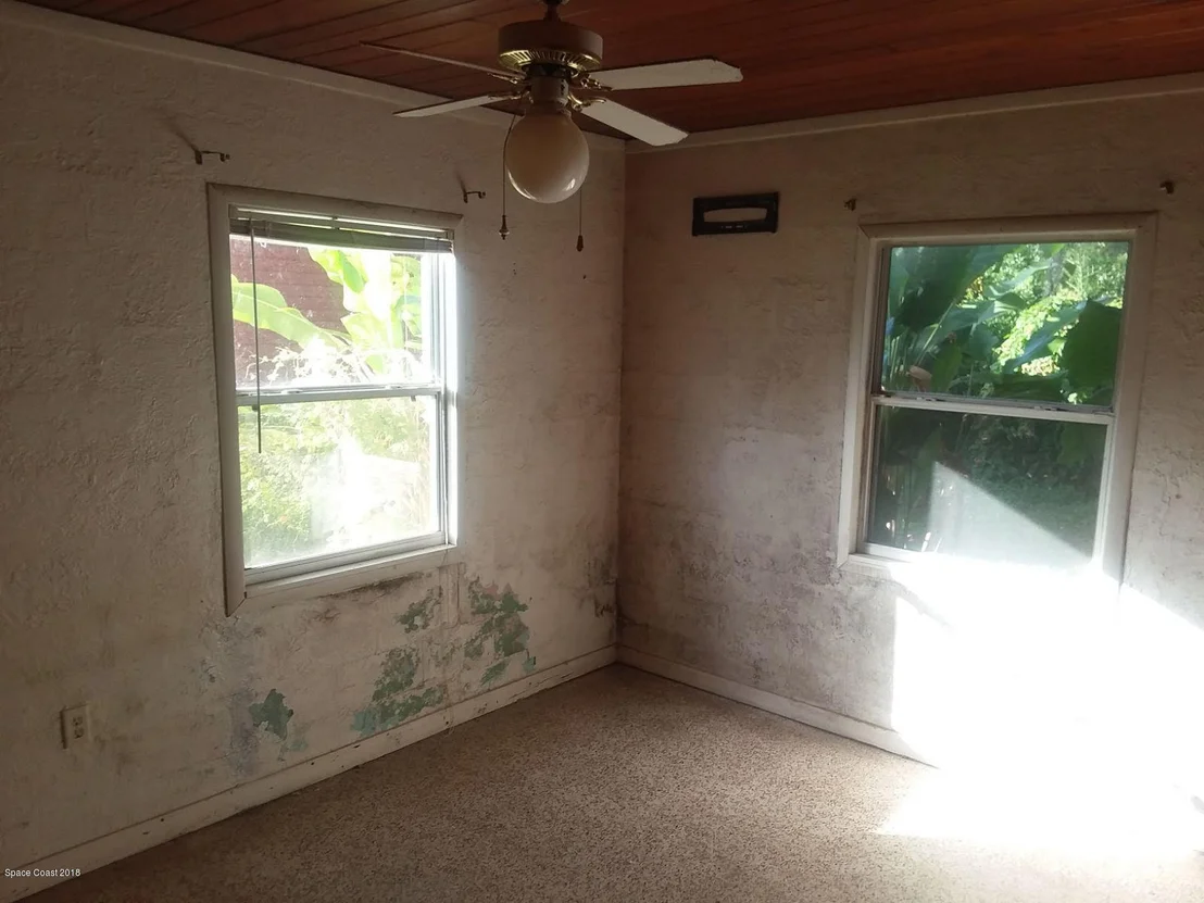 Photo of 724 Central Boulevard