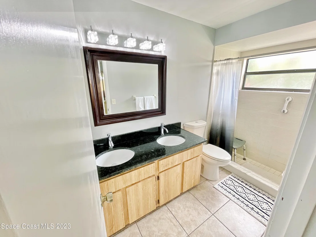 Photo of 1564 Clover Circle