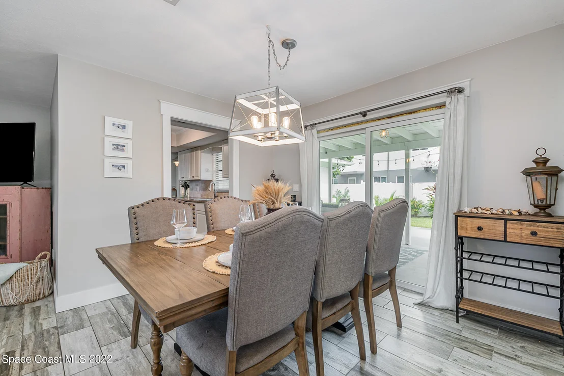 Photo of 214 7th Avenue