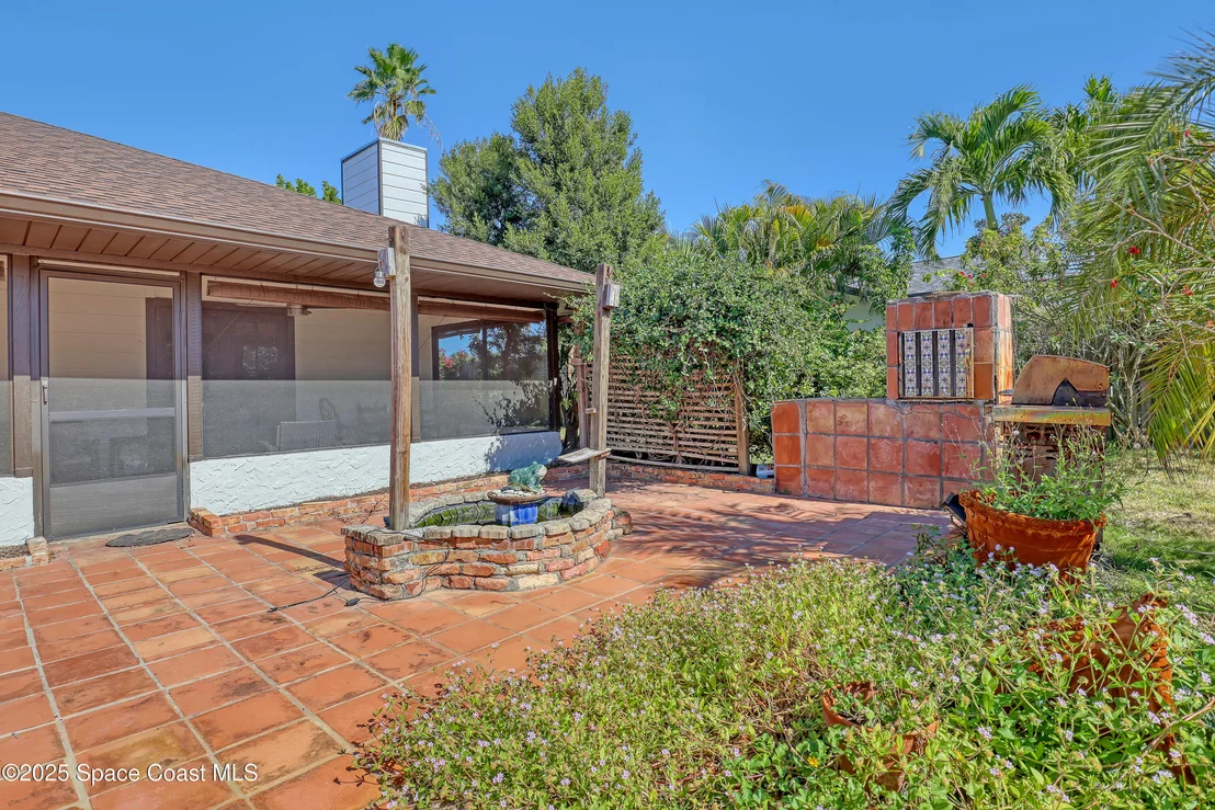 Photo of 235 Sand Dollar Road S