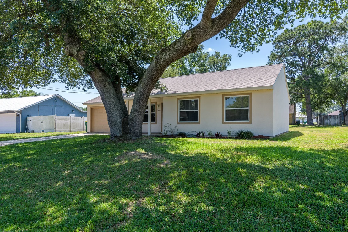 Photo of 5673 Flint Road