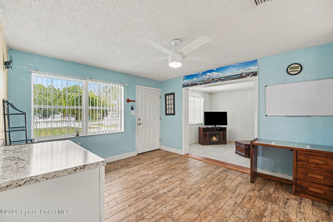 Photo of 336 Bay Avenue