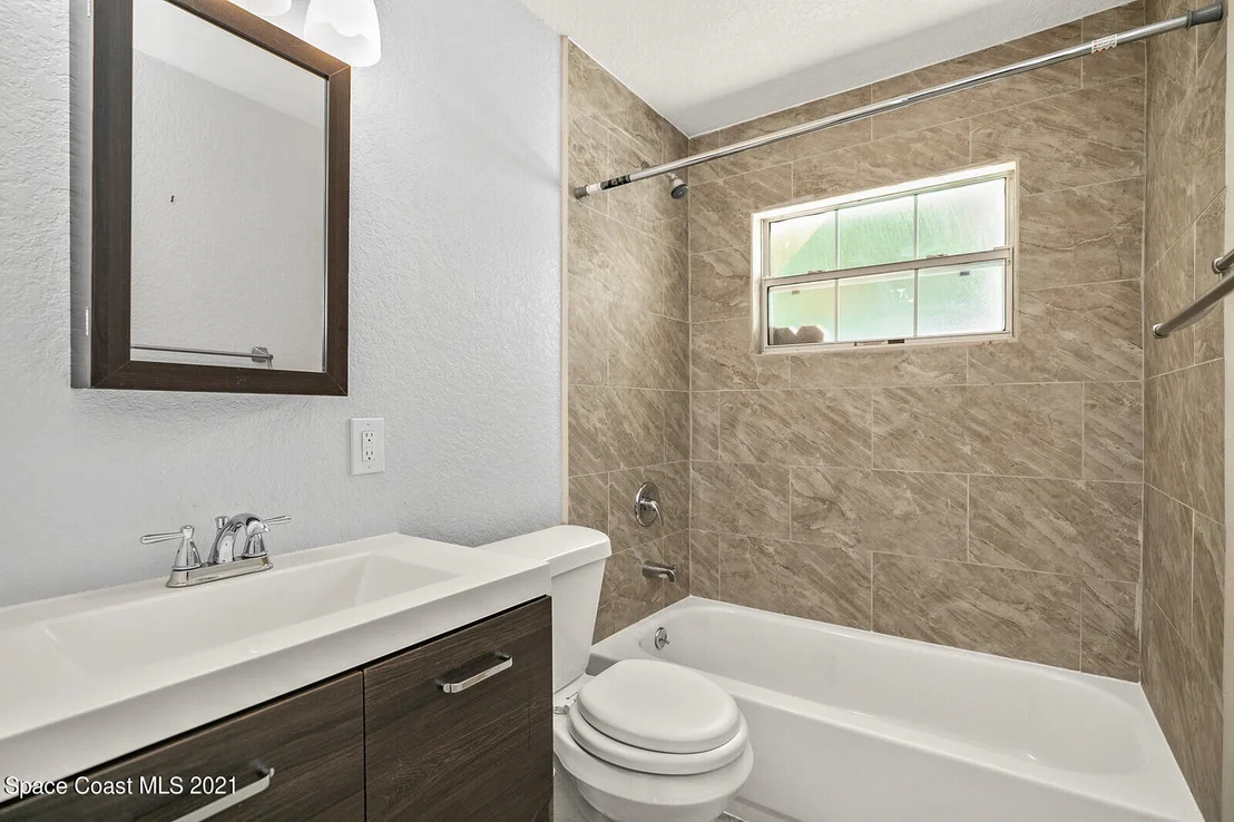 Photo of 1356 Arnold Drive