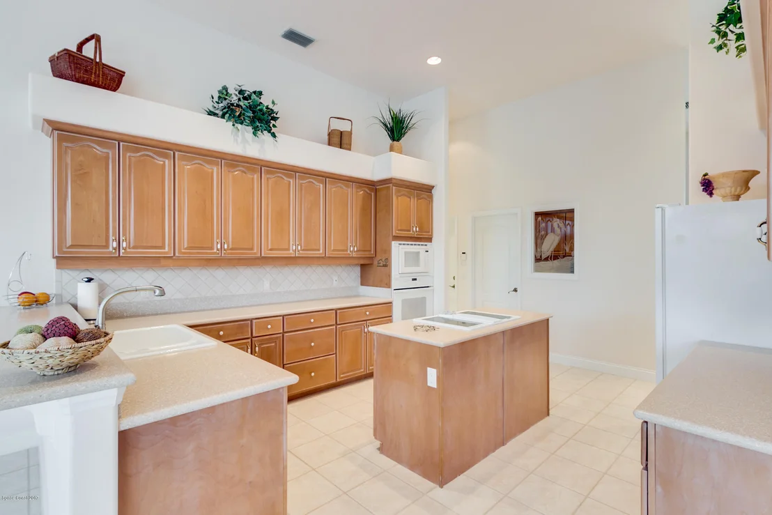 Photo of 541 Carmel Drive