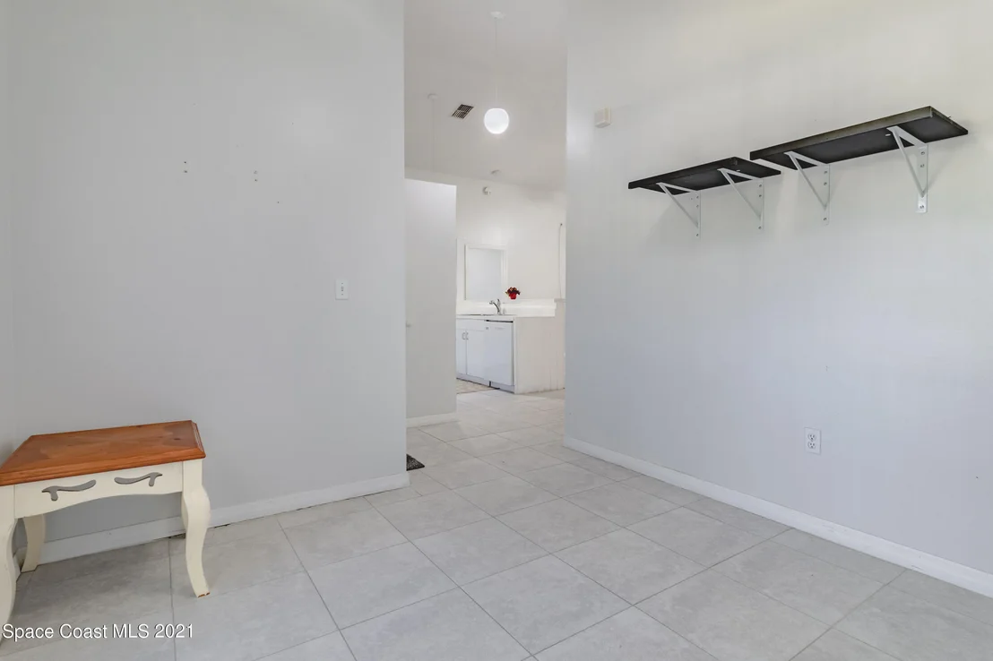 Photo of 2423 Saint Johns Lane