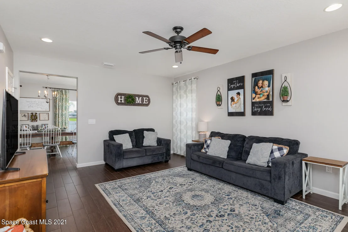 Photo of 739 Fiddleleaf Circle