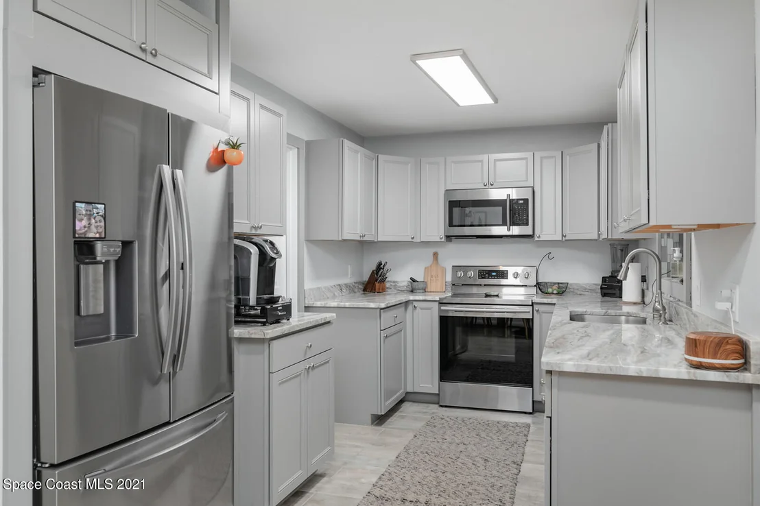 Photo of 865 Osage Avenue