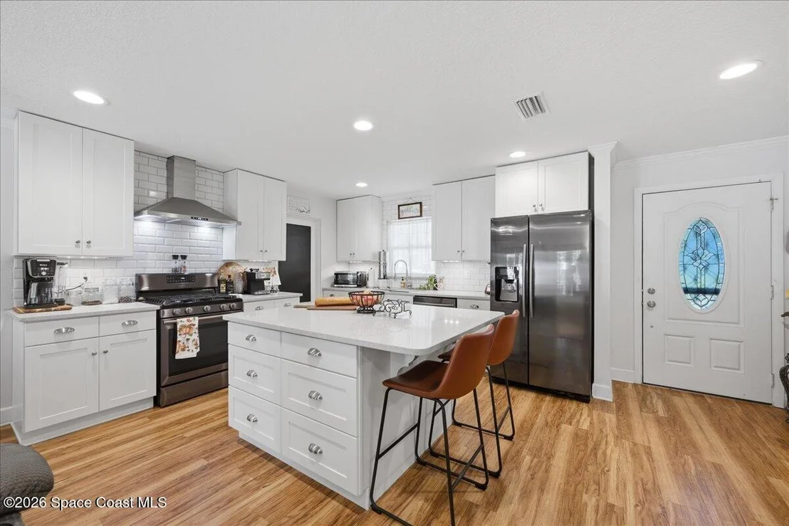 Photo of 2511 Stanford Drive N