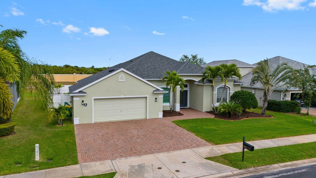 Photo of 4370 Chardonnay Drive