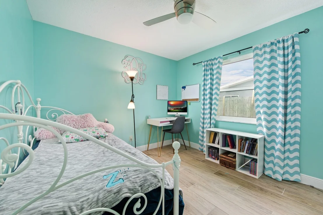 Photo of 229 Chalet Avenue