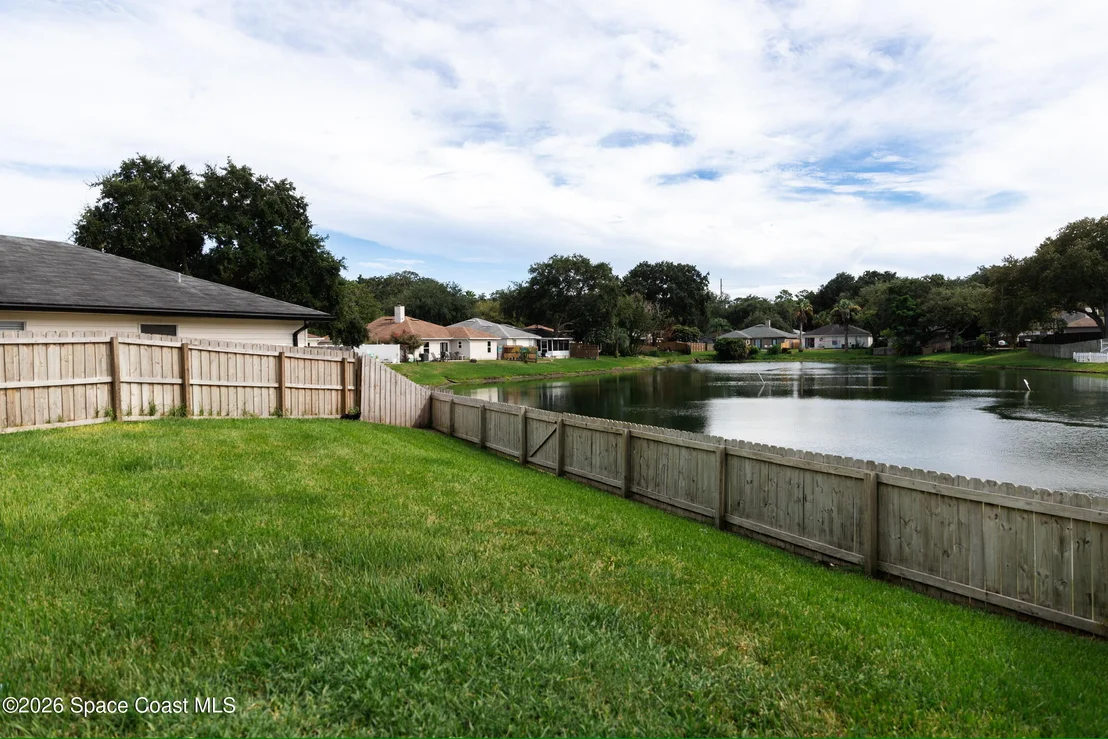 Photo of 1122 Hidden Cove Circle N