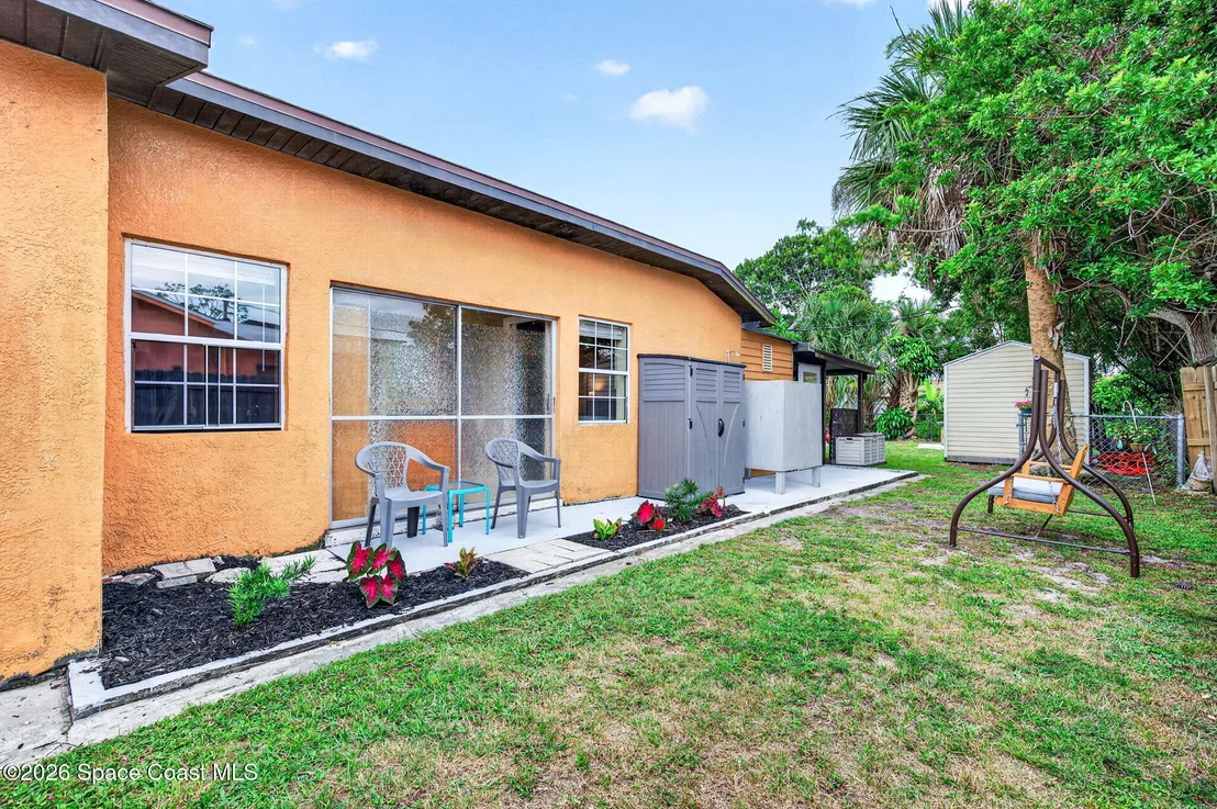 Photo of 719 Bianca Drive NE