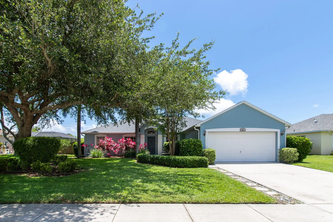 Photo of 817 Honeysuckle Drive