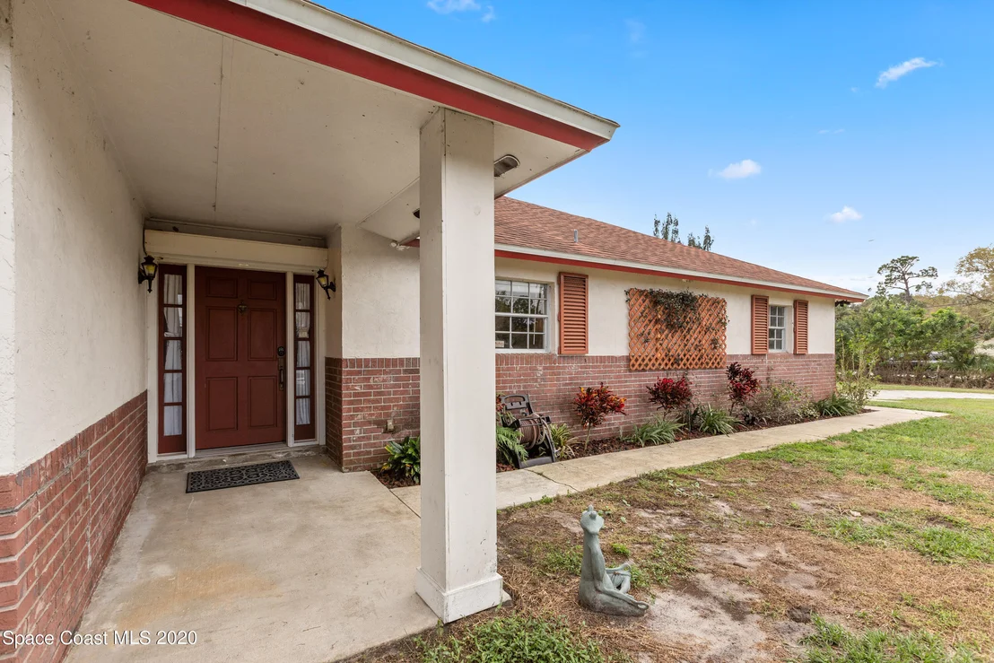 Photo of 1531 Hall Road