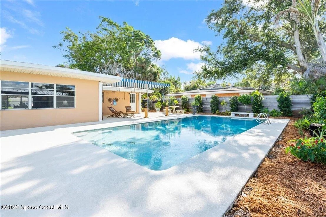 Photo of 333 Cocoa Avenue