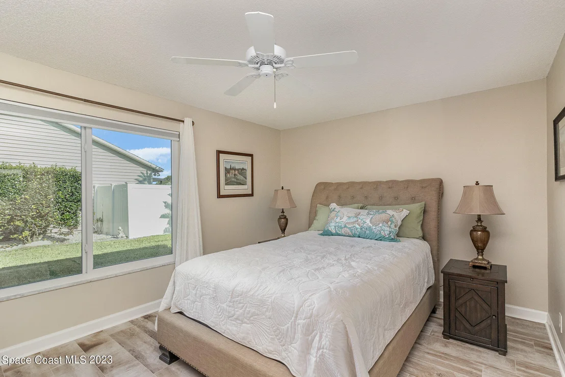 Photo of 833 Pine Shadows Avenue