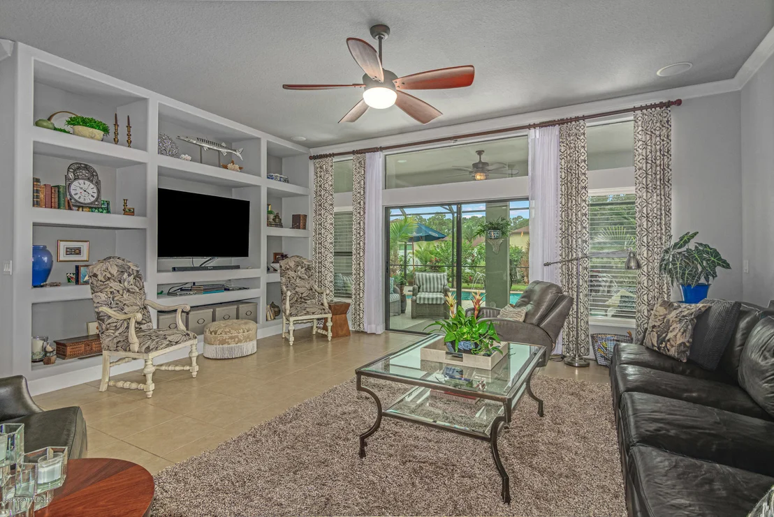Photo of 1389 Outrigger Circle