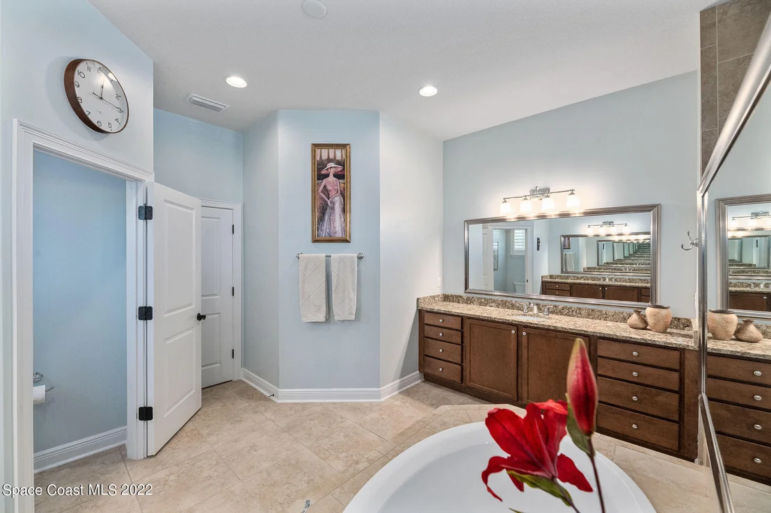 Photo of 130 7th Avenue