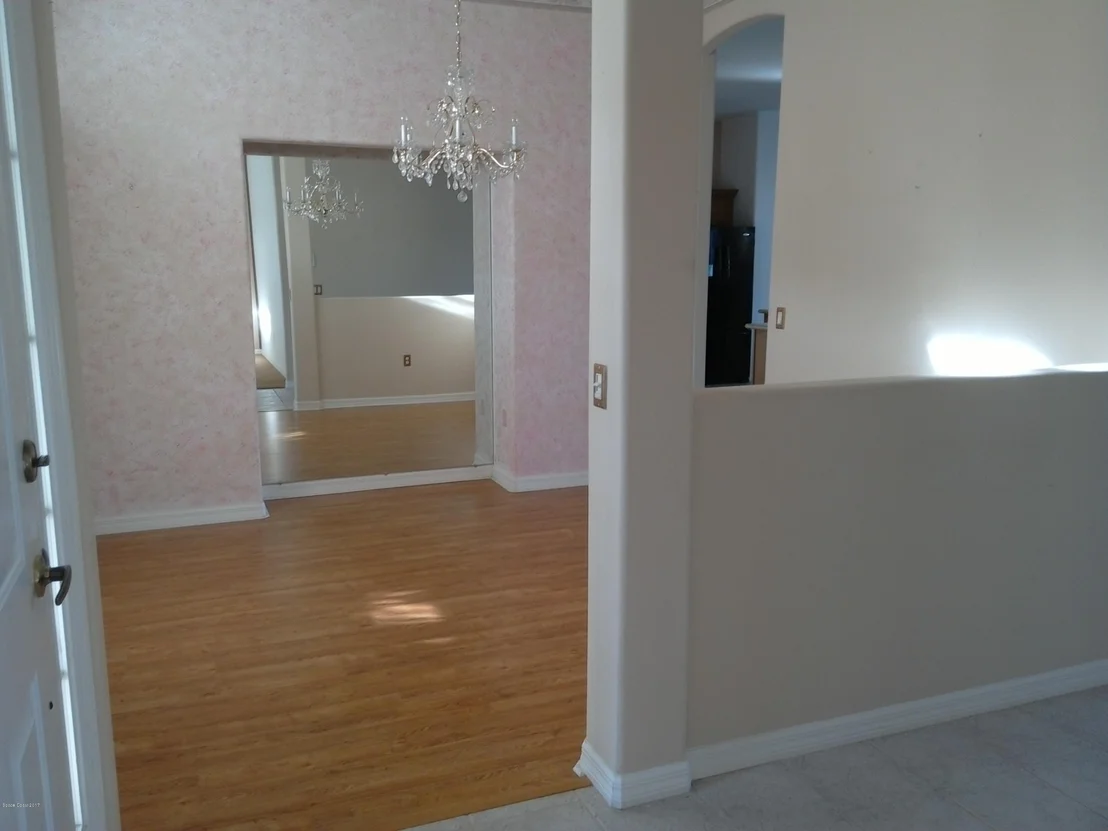 Photo of 1877 Thesy Drive