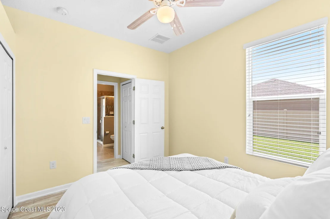 Photo of 3380 Watergrass Street