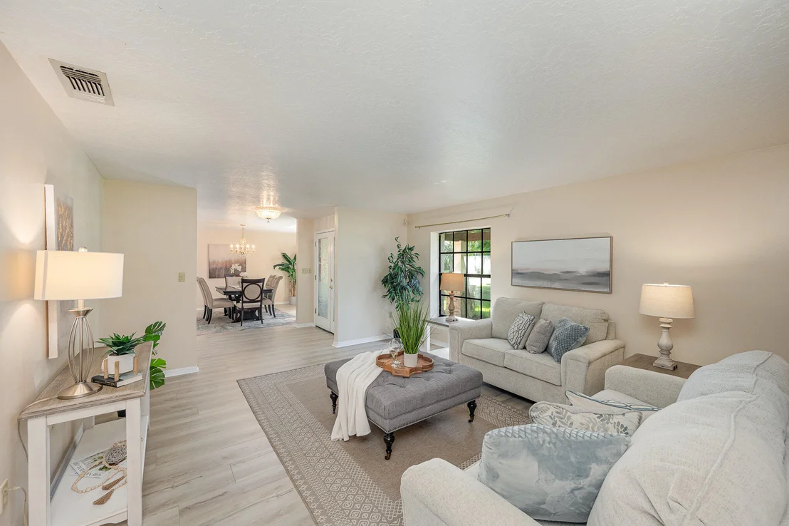 Photo of 1725 Hidden Lake Drive