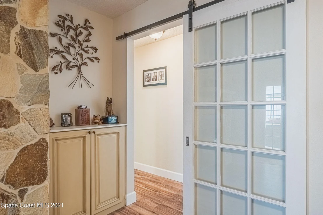 Photo of 845 Berkshire Drive