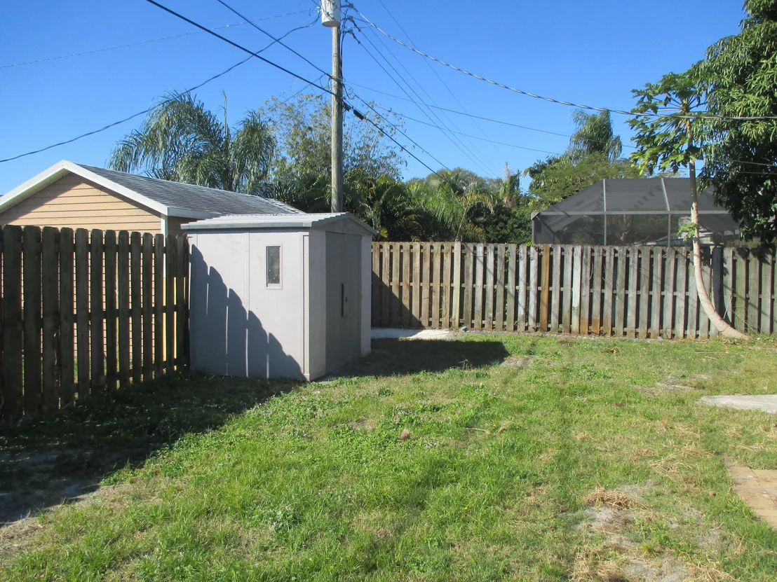 Photo of 1737 N Dodge Circle