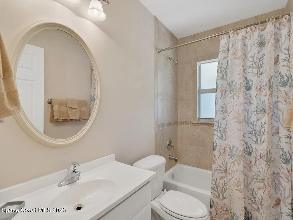 Photo of 682 Vocelle Avenue