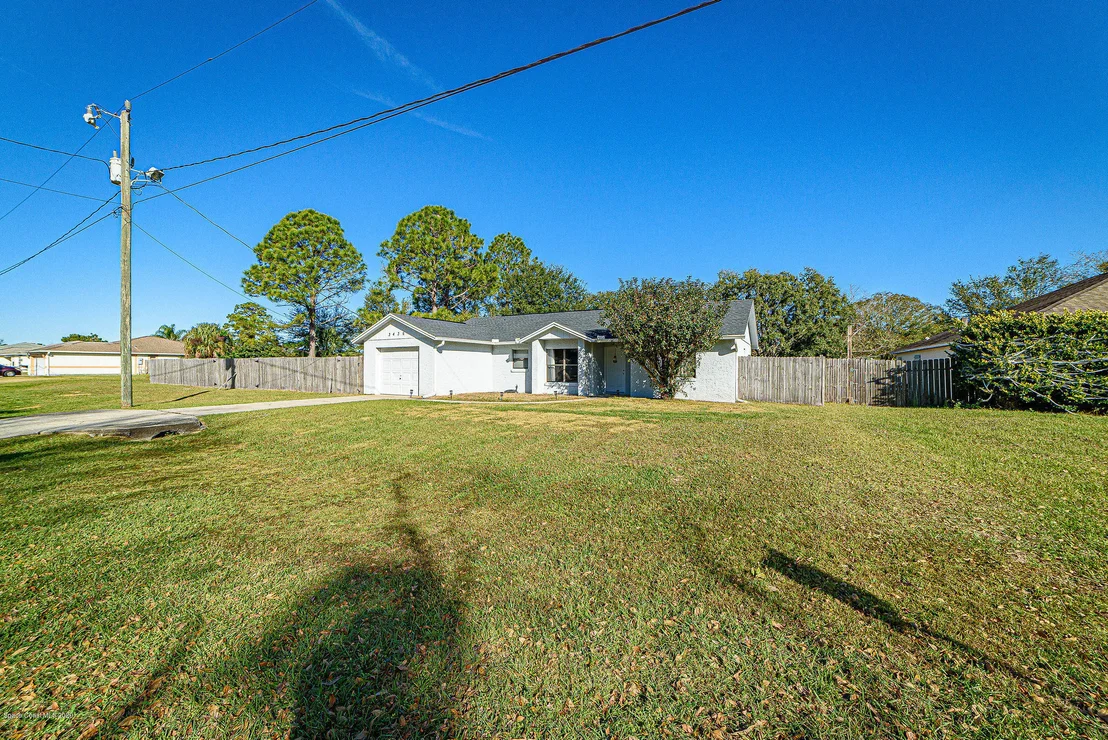 Photo of 3436 Kilbee Street