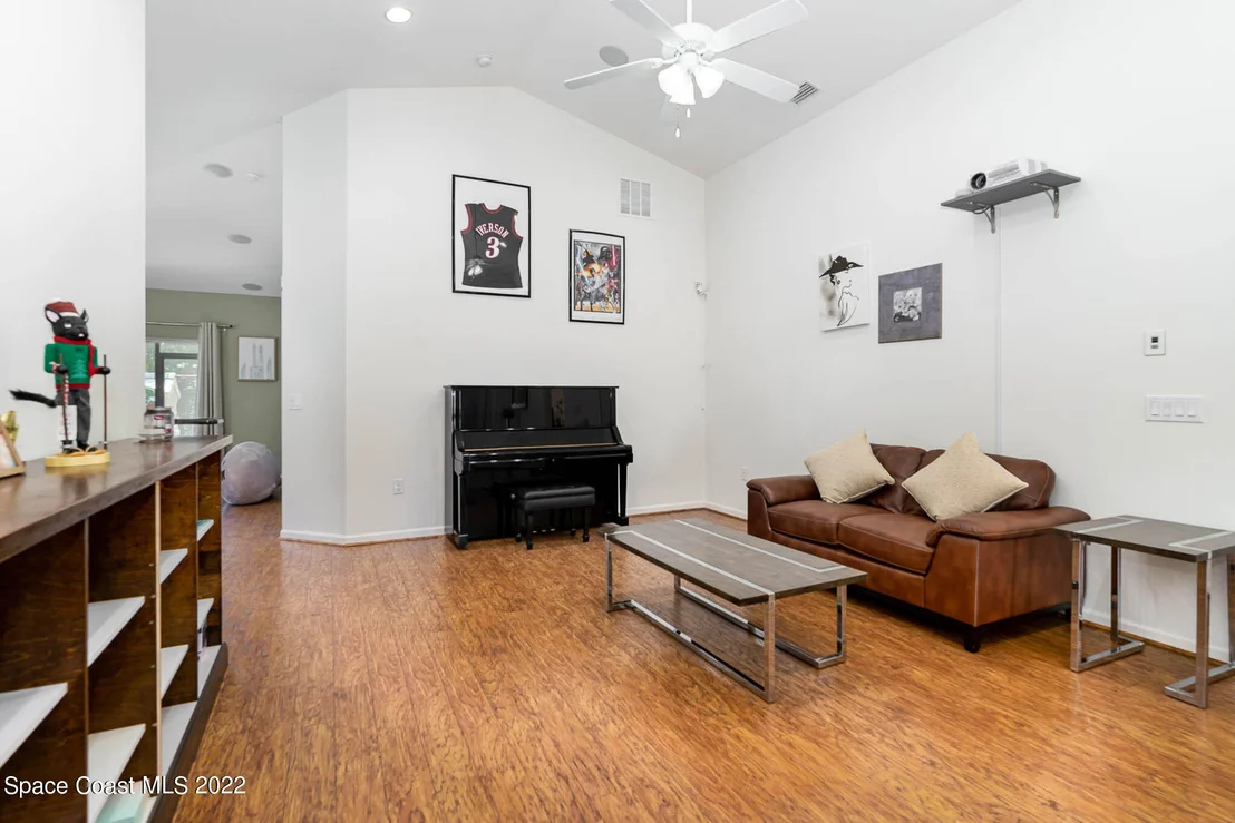 Photo of 1845 Litchfield Drive