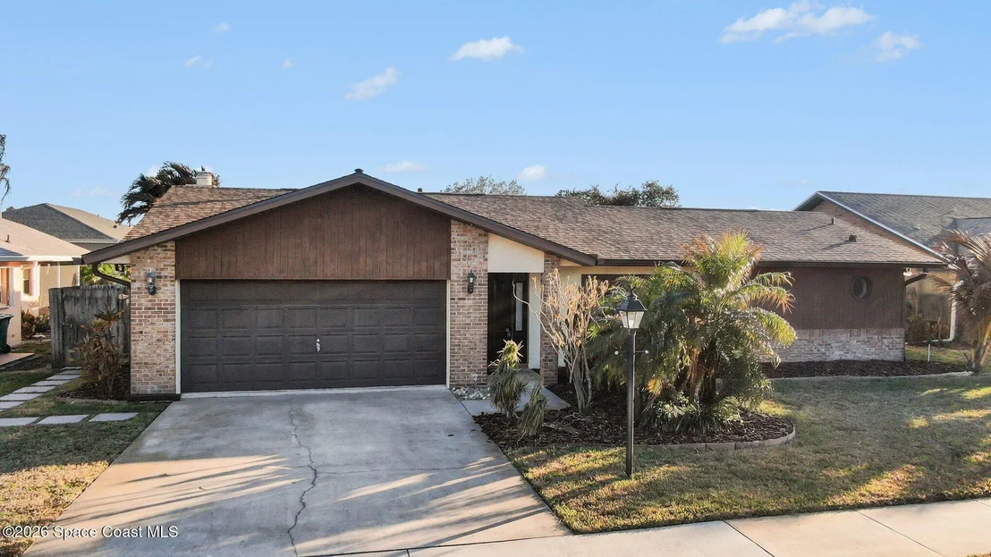 Photo of 2001 Thistle Drive