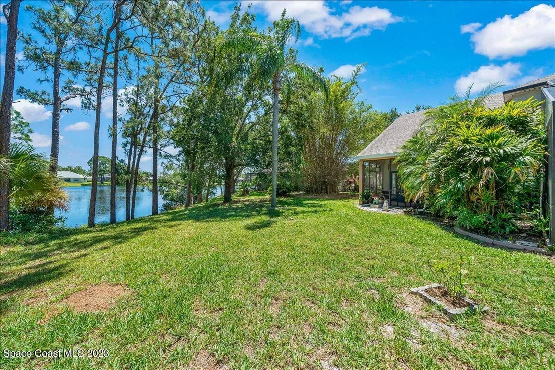 Photo of 708 Danesbrook Way