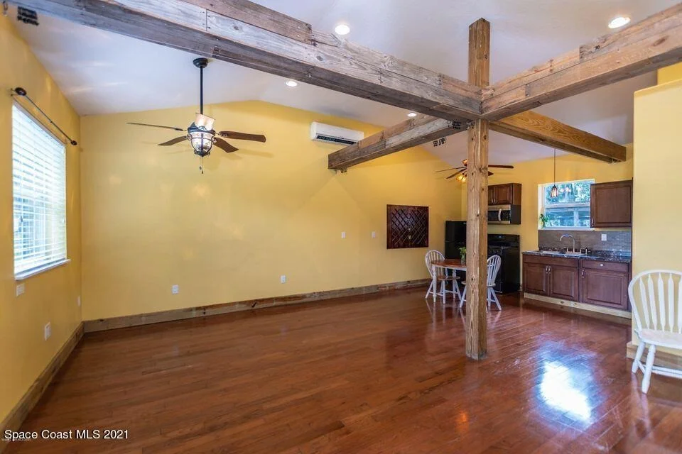 Photo of 6580 State Road 46