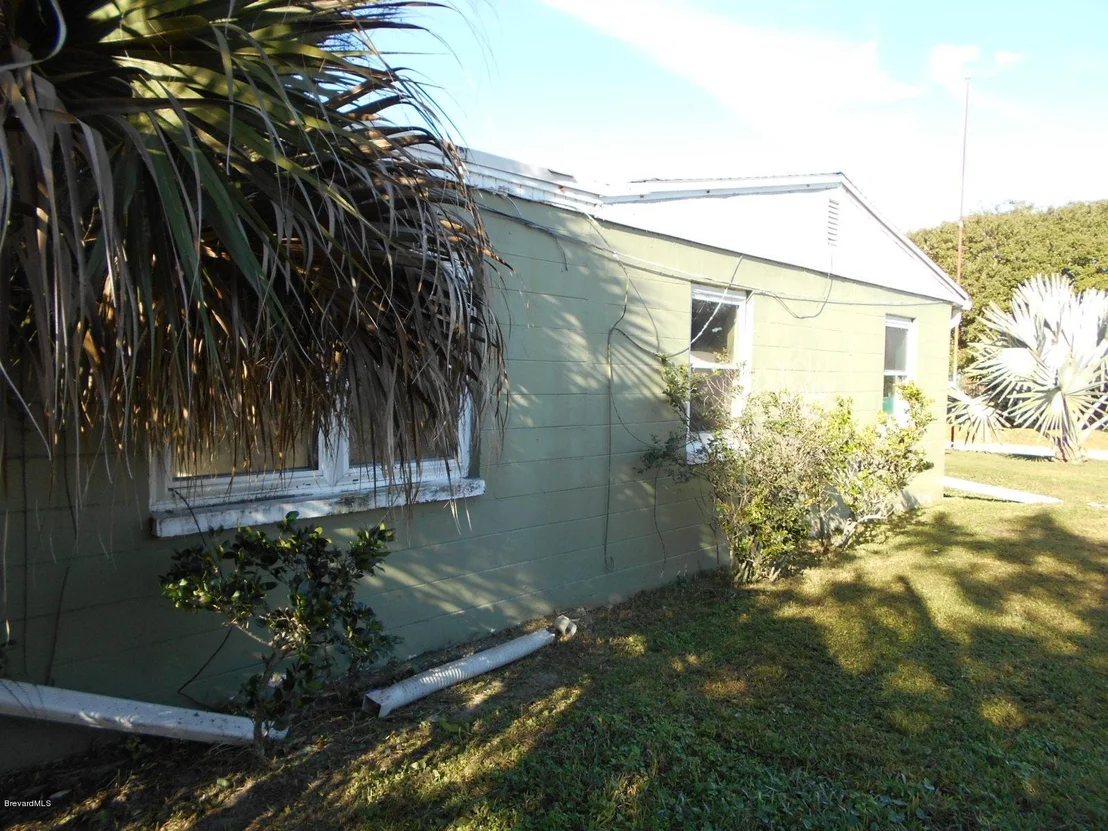 Photo of 2921 Lawrence Drive
