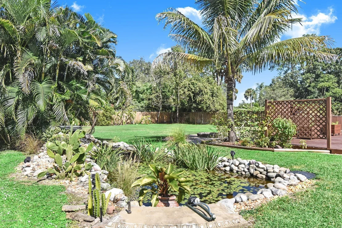 Photo of 7654 Sheridan Road