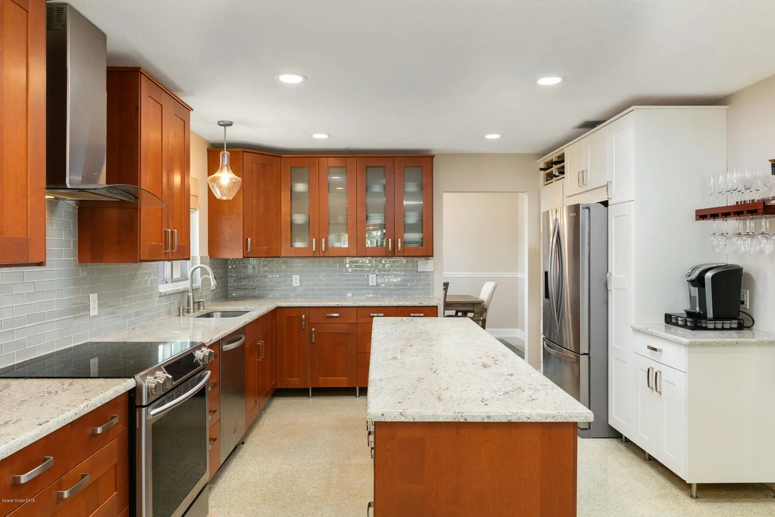 Photo of 225 Pineapple Street