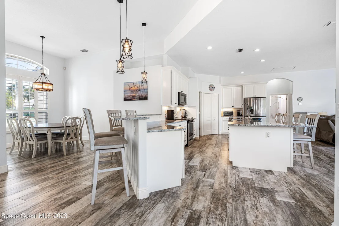 Photo of 212 Ivory Drive