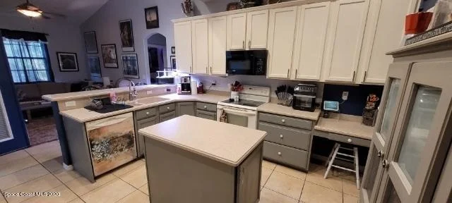 Photo of 3150 Aurora Road