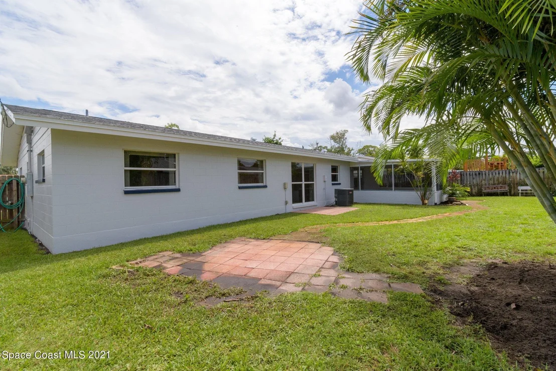 Photo of 910 Jefferson Road