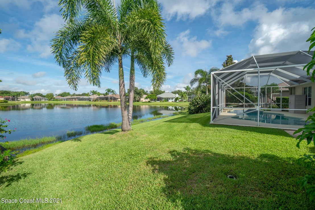 Photo of 5876 Arlington Circle
