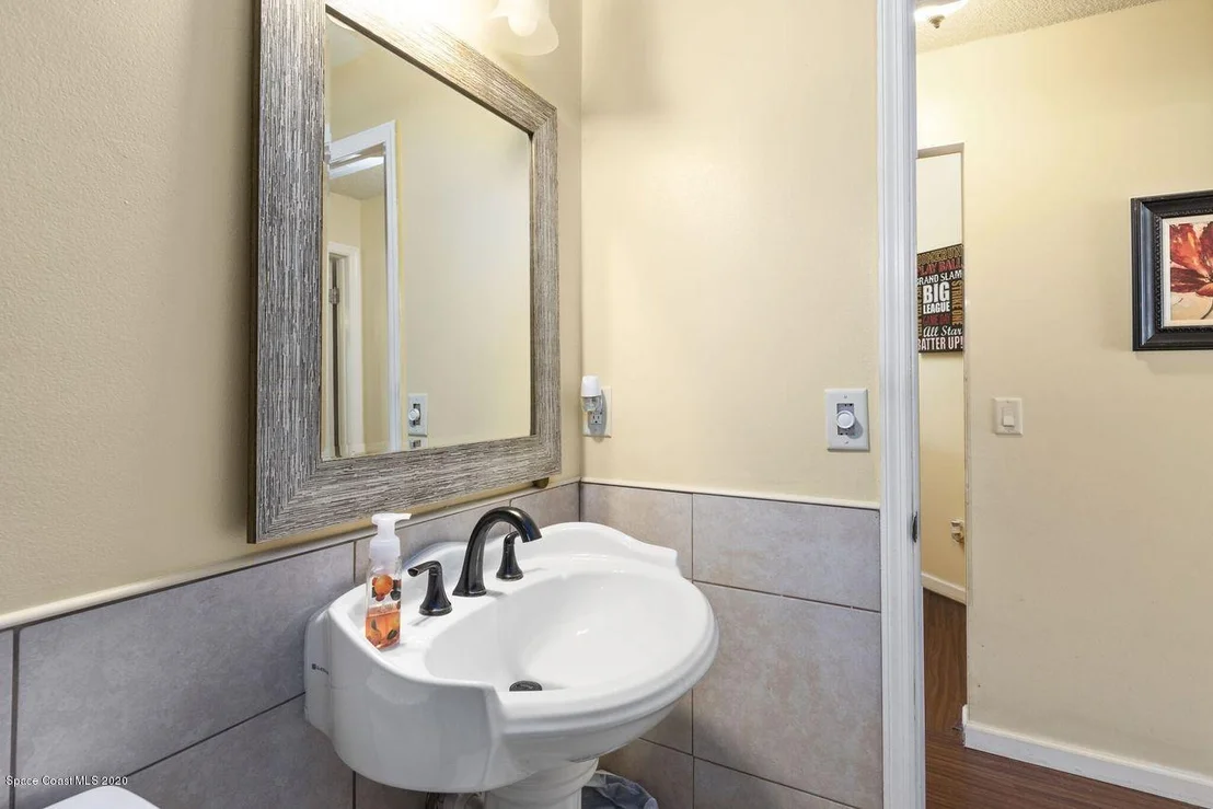 Photo of 823 Levitt Parkway
