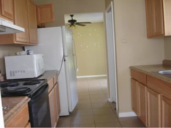 Photo of 474 NE Candlestick