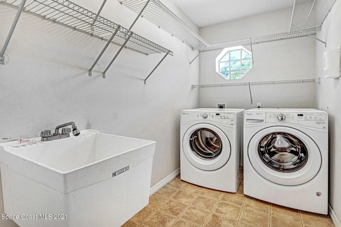Photo of 474 Brown Avenue