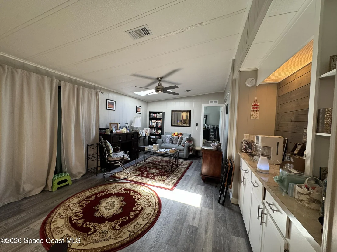 Photo of 915 Hemlock Street