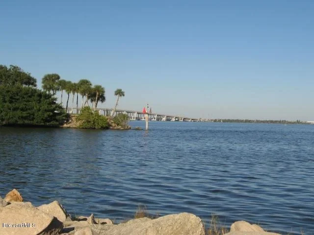 Photo of 860 Indian River Drive