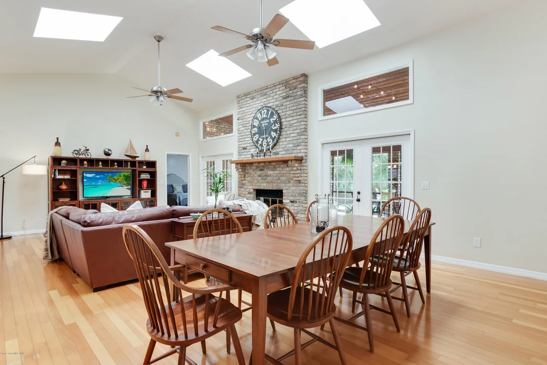 Photo of 7974 Timberlake Drive