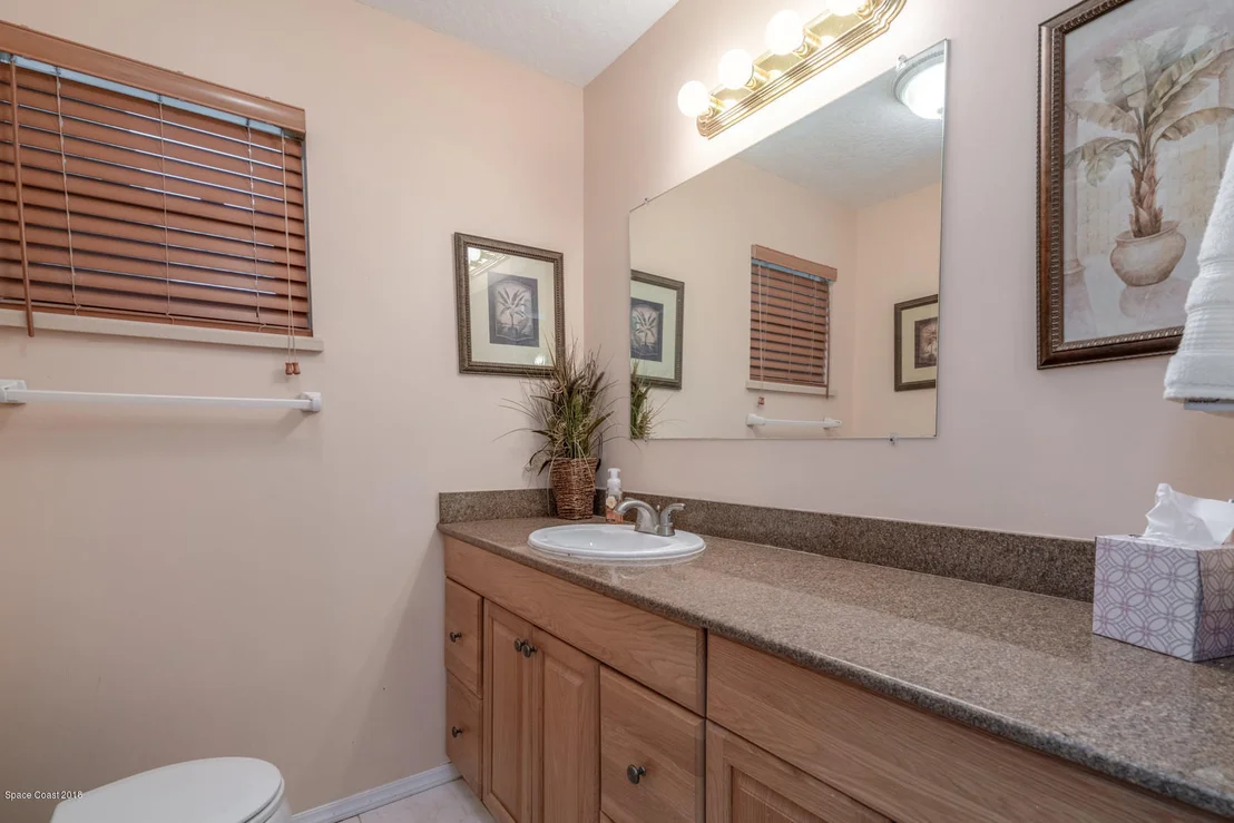 Photo of 846 Mohawk Avenue