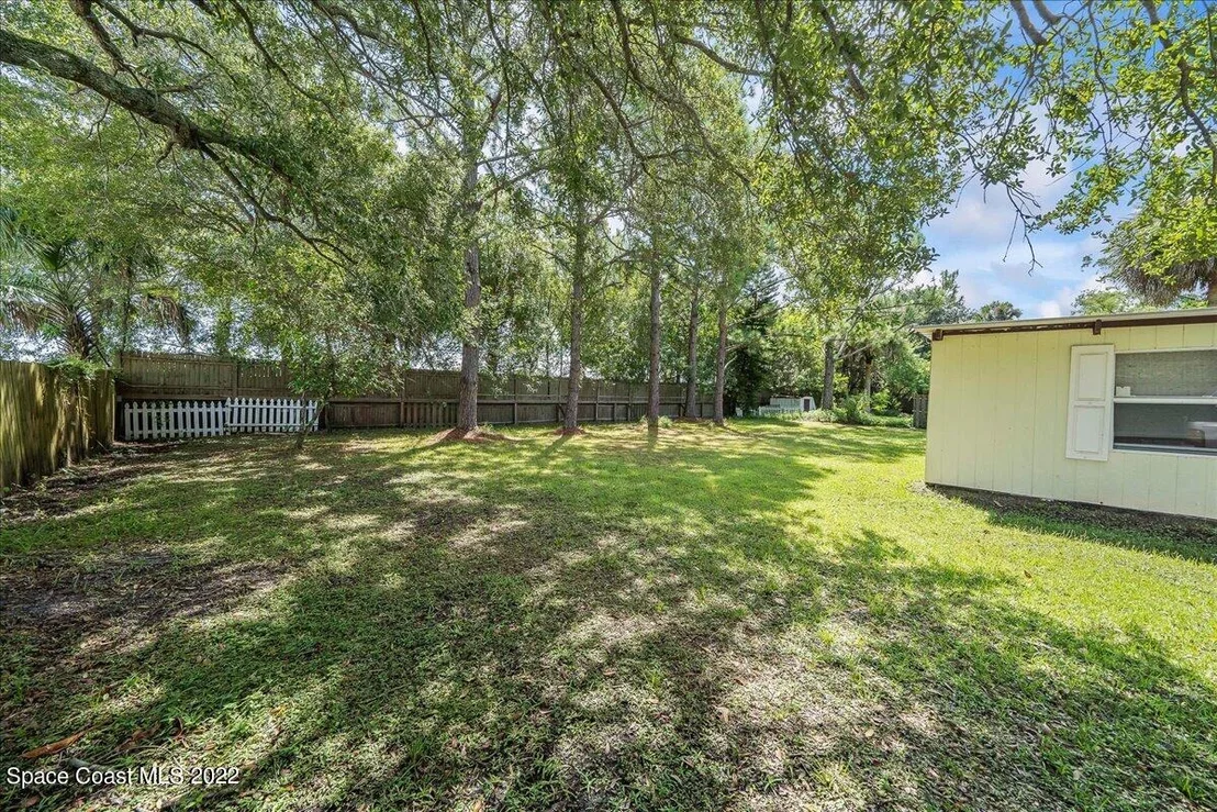 Photo of 283 N Burnett Road