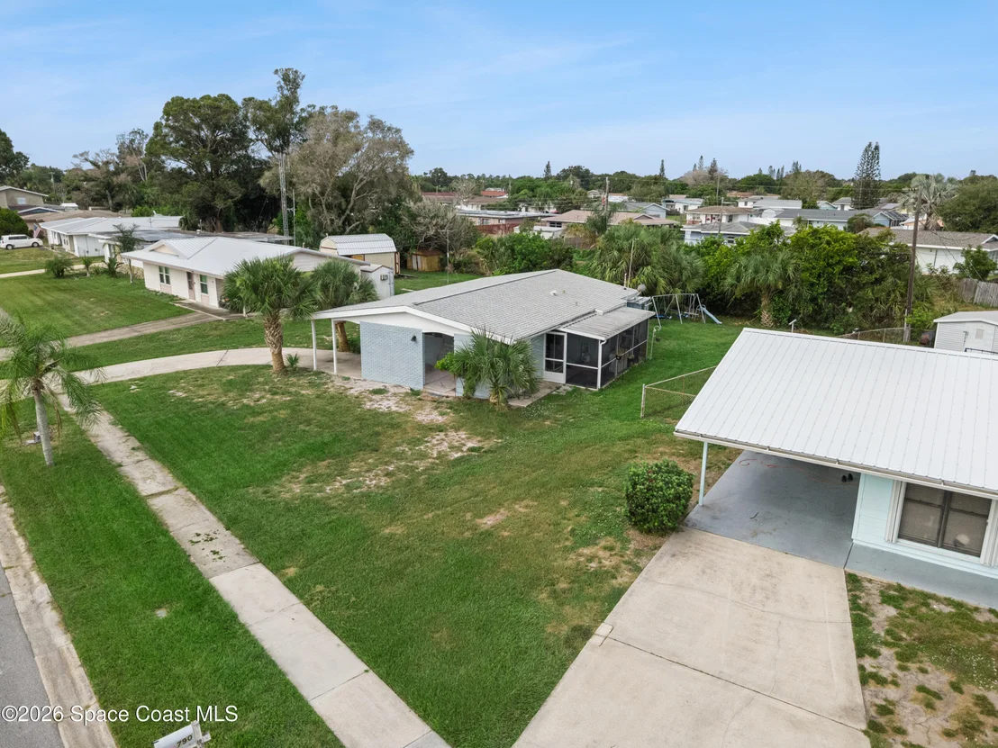 Photo of 784 Badger Drive NE