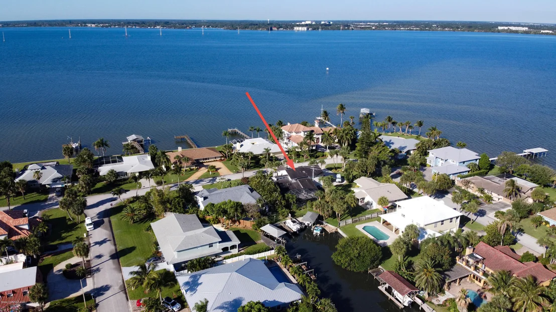 Photo of 432 Riverview Lane